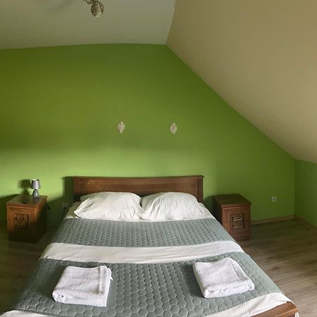 Gosciniec Na Stoku Pokoje 2,3,4 Osobowe, Cisza, Spokoj, Widok Na Stok Narciarski, Lasy, Laki Bobliwo 외부 사진